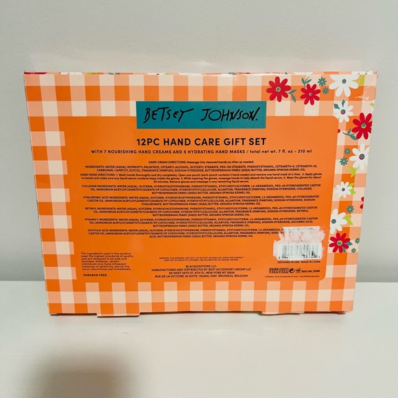 Betsey Johnson Hand Care Set - Picture 3 of 3